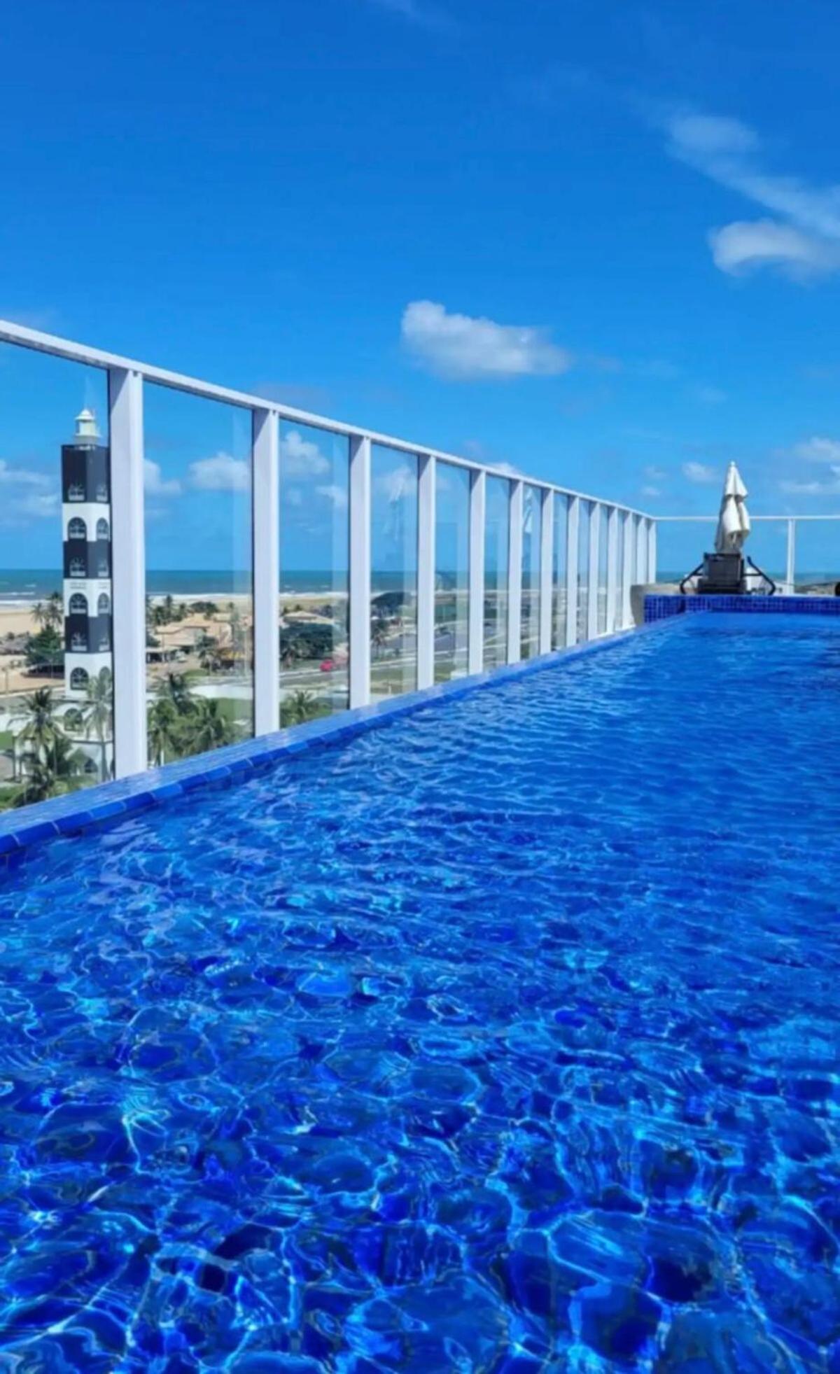 Apartamento De 2 Quartos Com Vista Mar